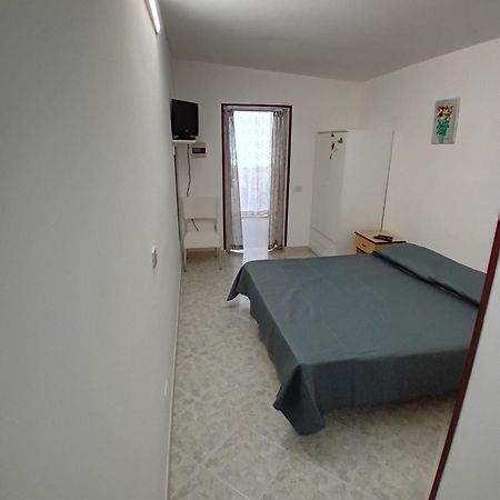 Case Vacanze Leo & Cristina Пескичи Экстерьер фото